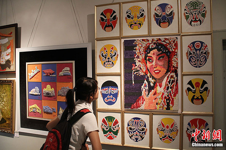 甘肃展出高校毕业作品-中新网